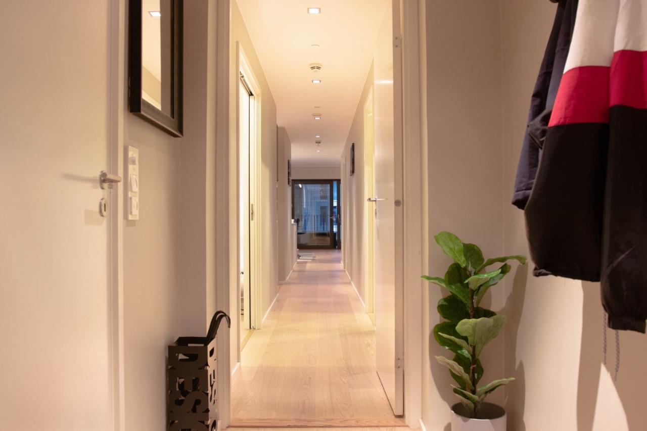 Apartment Spacious Modern 3br At Barcode